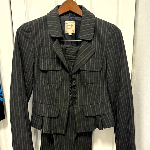 Nanette Lepore Other - Stunning Nanette Lepore wool pants suit.